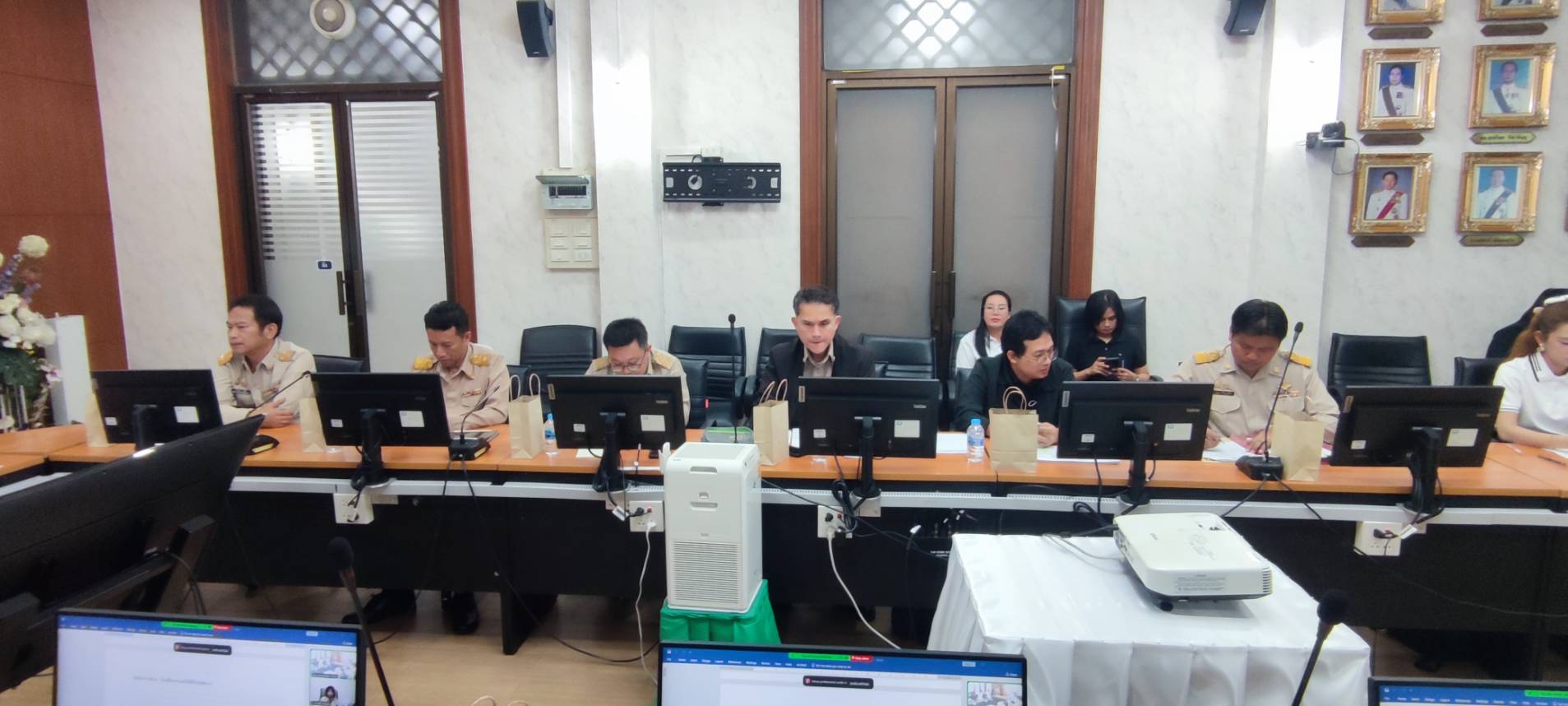 title - รองเลขาธิการ ส.ป.ก. เป็นประธานการประชุมชี้แจงแนวทางการจัดทำโครงการและการใช้จ่ายเงินกองทุนการปฏิรูปที่ดินเพื่อเกษตรกรรม ประจำปีงบประมาณ พ.ศ. 2570